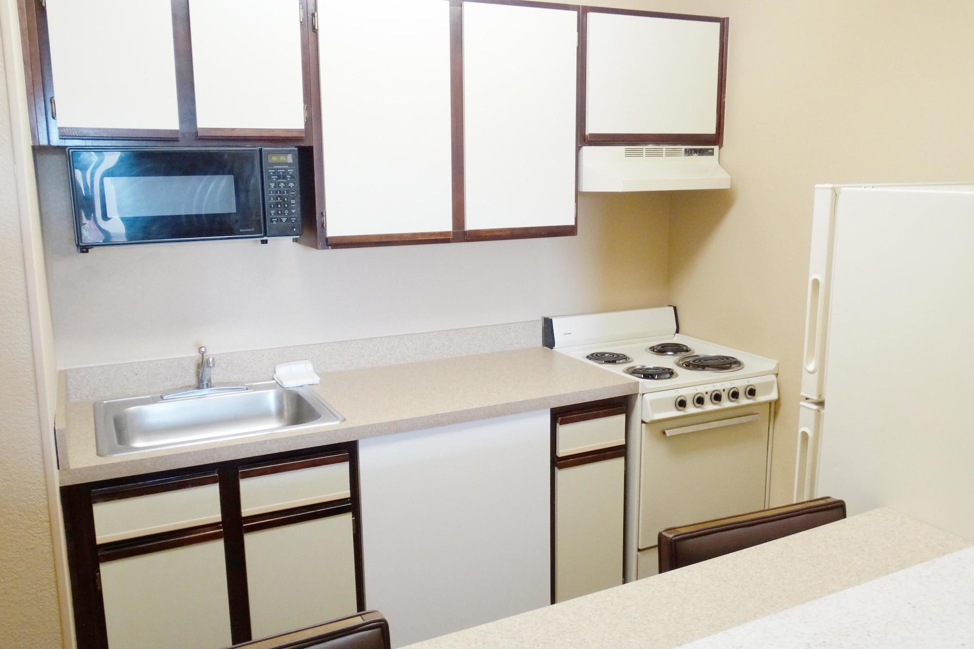 Extended Stay America Select Suites - Rockford - State Street Eksteriør billede