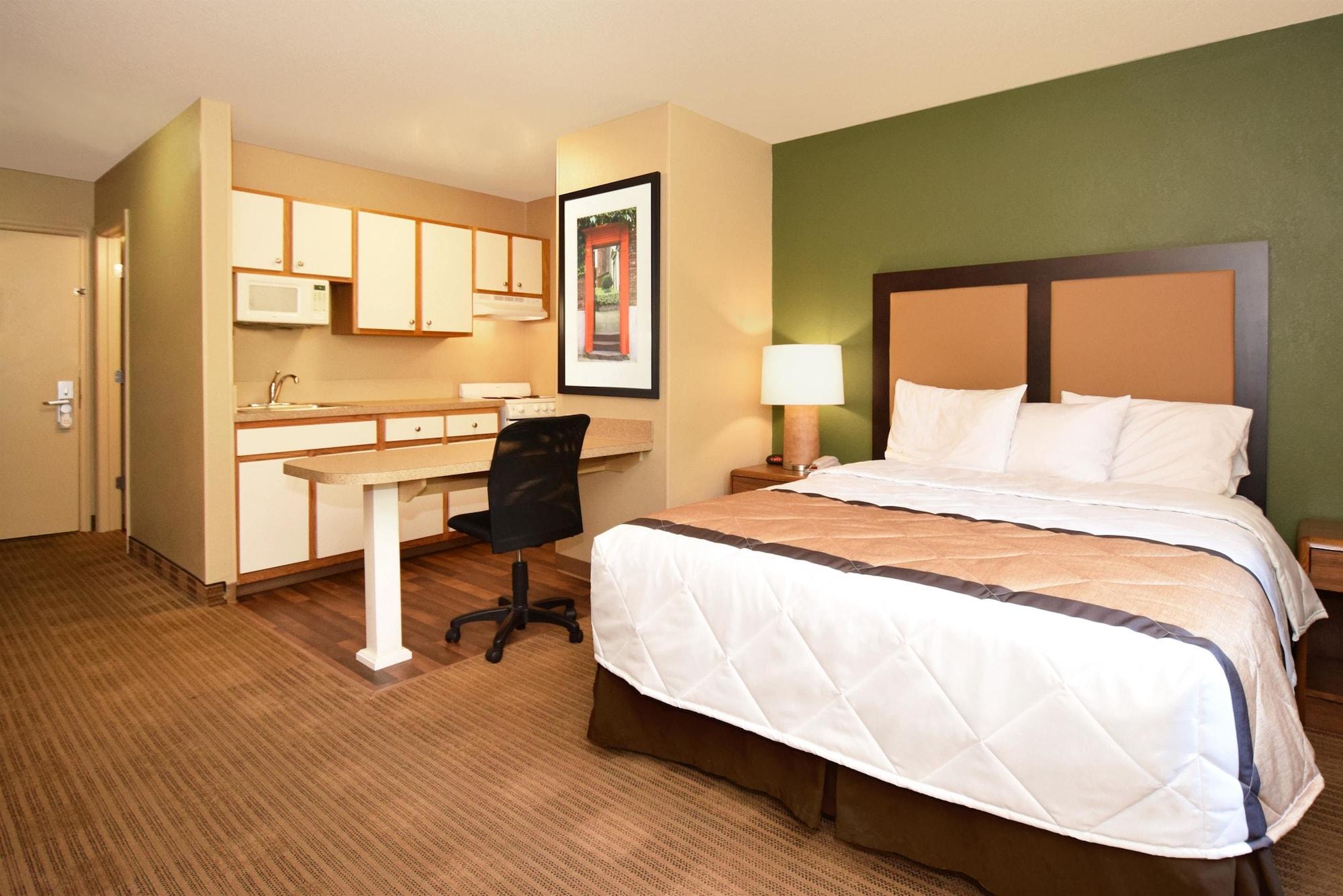 Extended Stay America Select Suites - Rockford - State Street Eksteriør billede