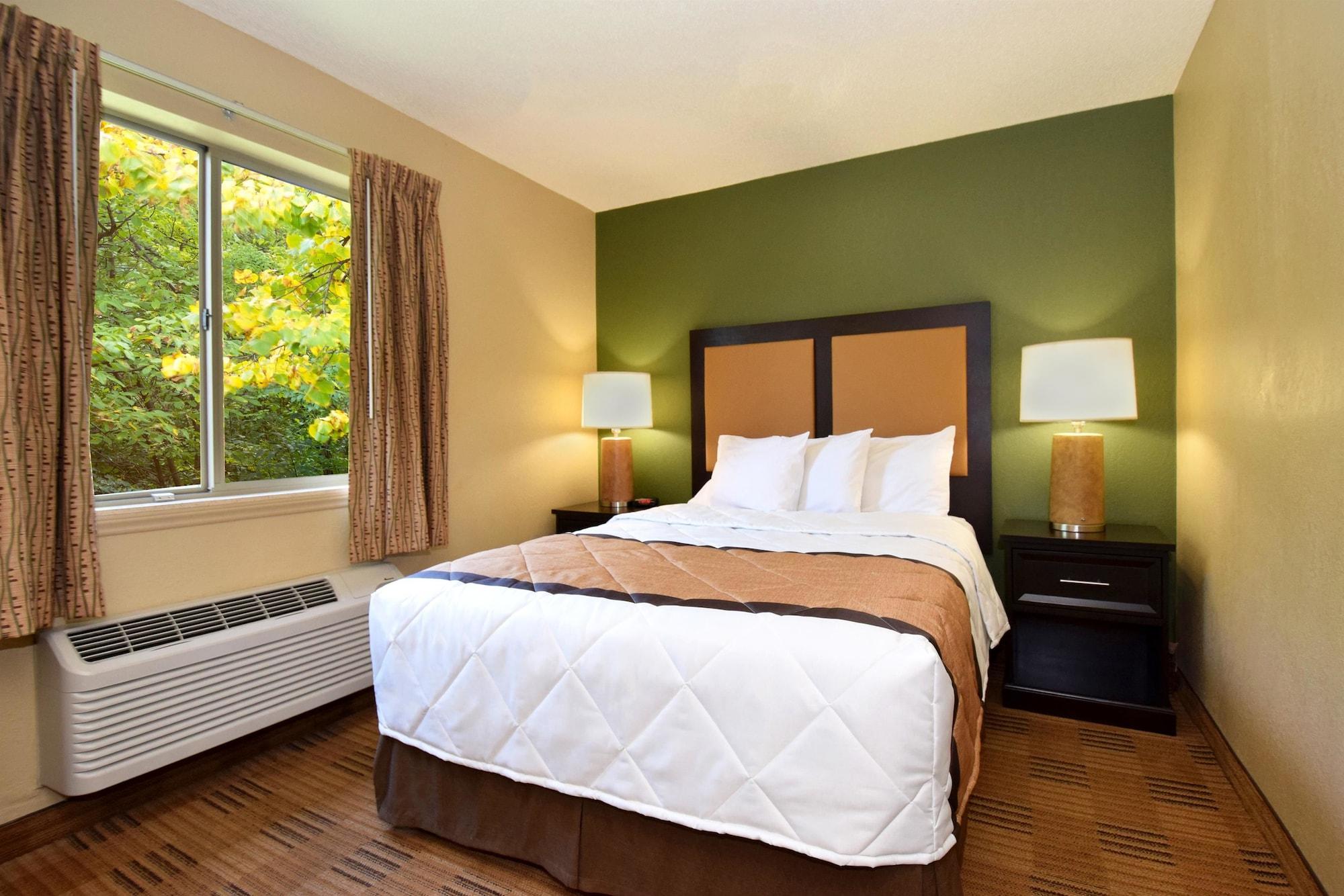 Extended Stay America Select Suites - Rockford - State Street Eksteriør billede