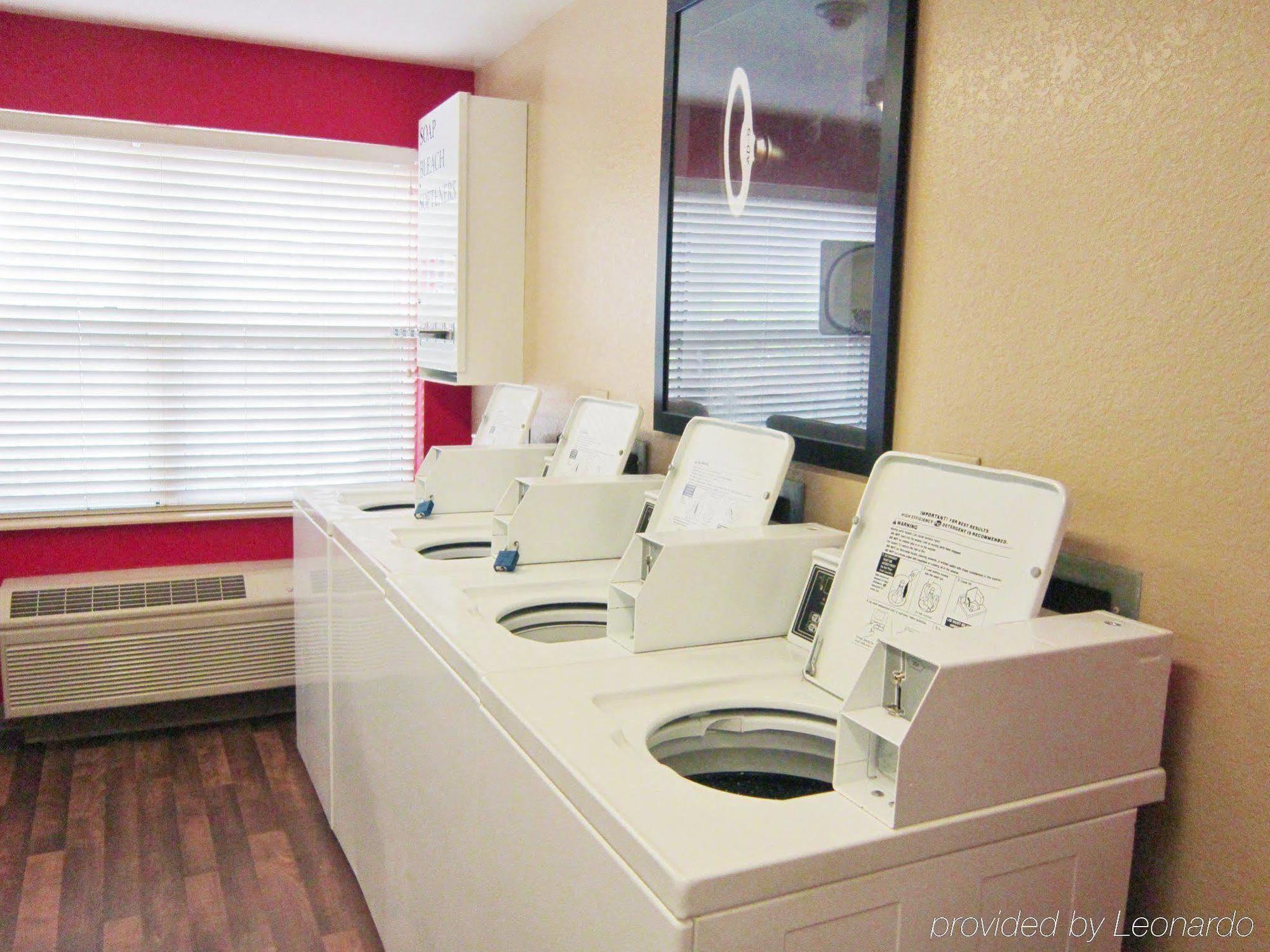 Extended Stay America Select Suites - Rockford - State Street Eksteriør billede
